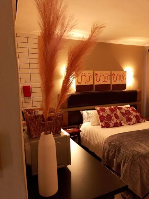 Best Overnight With Free Wifi. Modern & Private Bloemfontein Eksteriør billede