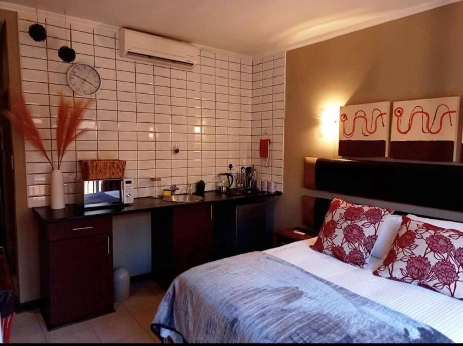 Best Overnight With Free Wifi. Modern & Private Bloemfontein Eksteriør billede