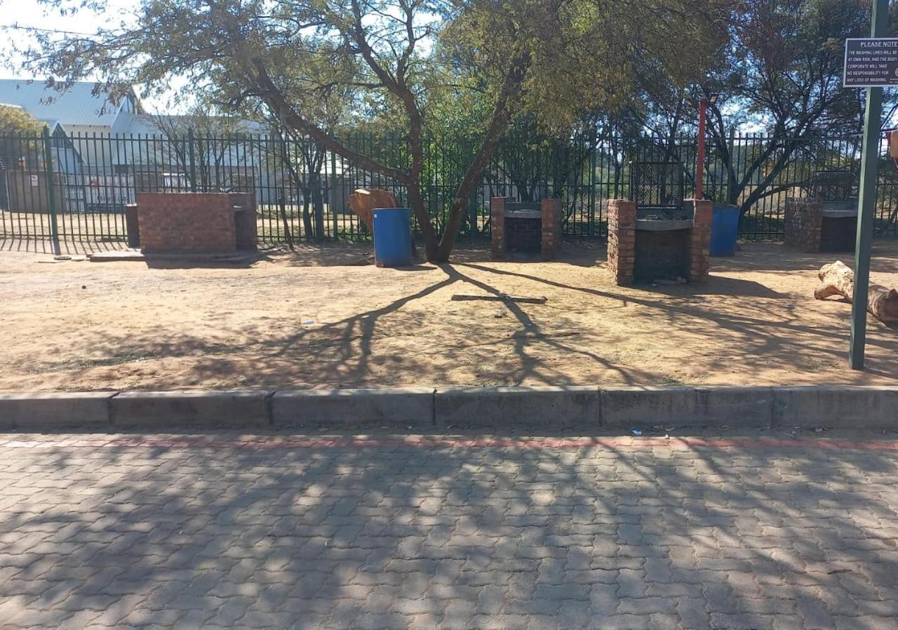 Best Overnight With Free Wifi. Modern & Private Bloemfontein Eksteriør billede